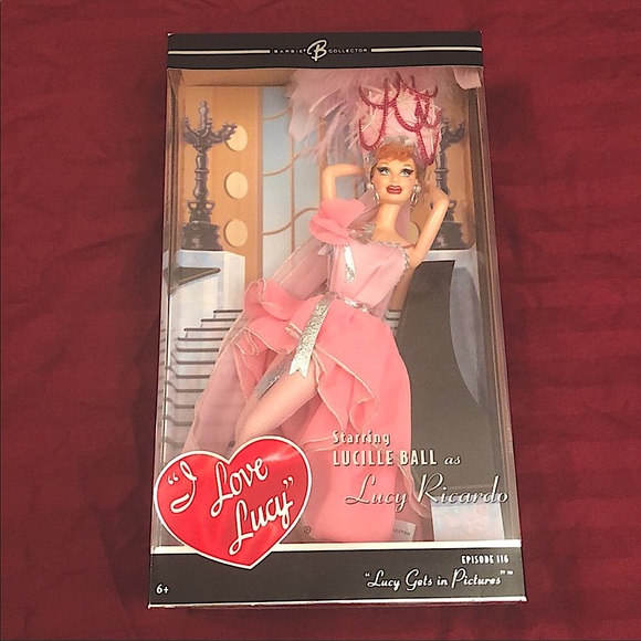 I Love Lucy Barbie - Lucy Gets In Pictures - Picture 2 of 11